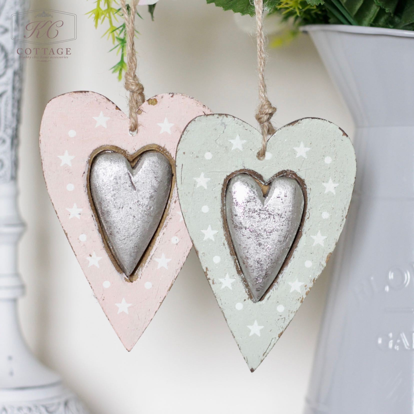 Hanging Hearts Accessories & Signs
