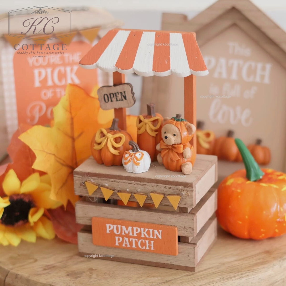 Autumn Pumpkin Harvest Wooden Stall Ornament with Resin Details