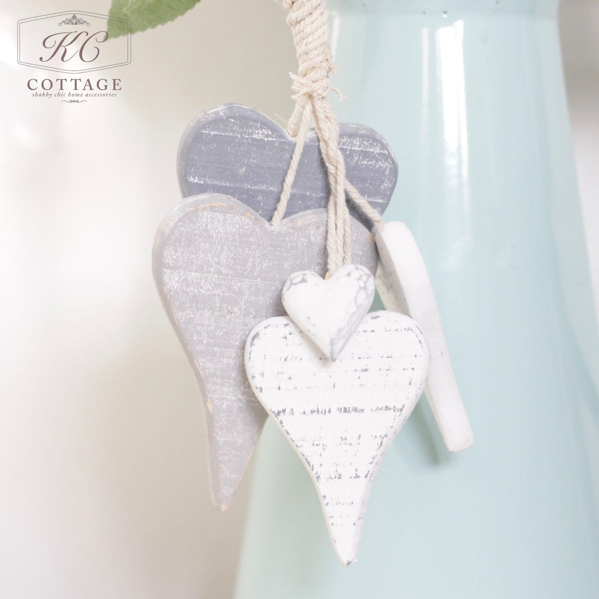 Grey & White Hanging Heart Cluster