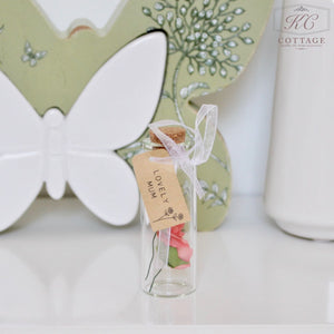 lovely_mum_miniature_bottle_flower_gift